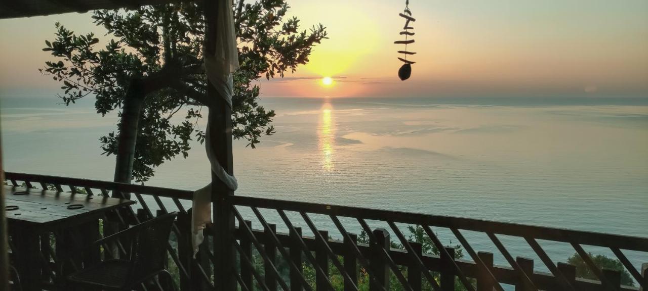 Balcony On The Rocks Villa Agioi Saranta Bagian luar foto