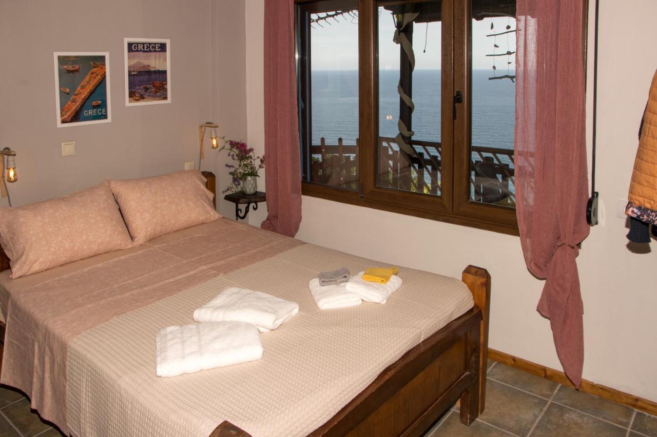 Balcony On The Rocks Villa Agioi Saranta Bagian luar foto